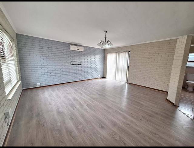 3 BEDROOM HOUSE FOR SALE IN DANA BAY